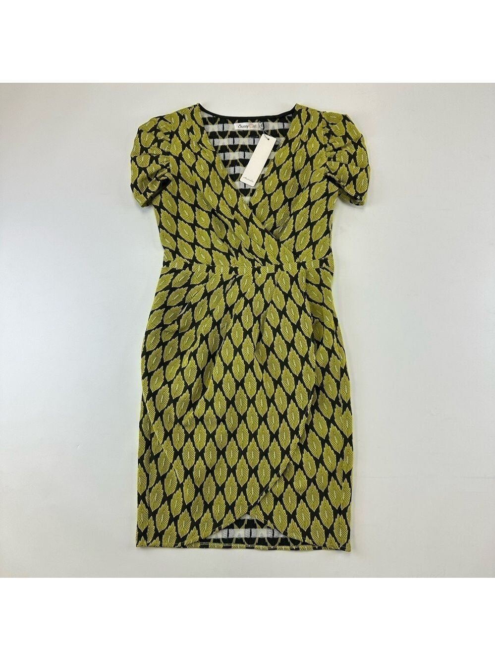 Sunny Girl ModCloth NWT green leaf jacquard wrap look dress Size Small tulip hem